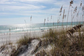 Beach Baby Gulf Front Florida cottage directly on the beach